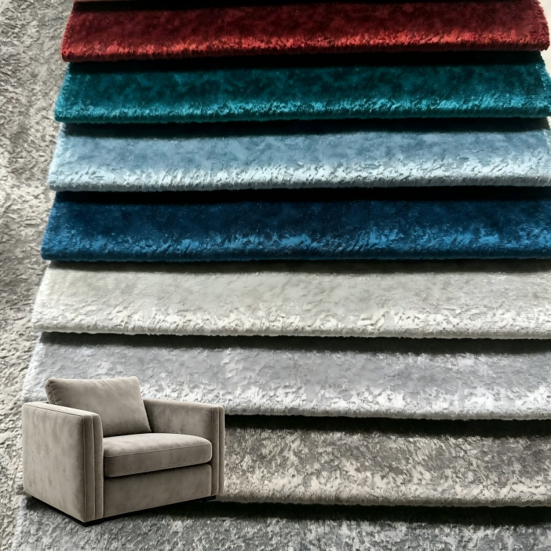 आपका सोफा सुर्खियों में चमकने वाले मखमली कपड़े का हकदार है